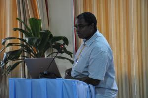 James Kinyangi, CCAFS Regional Program Leader speaking at the AMCEN side event.